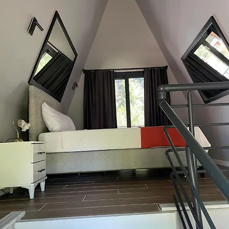 Reset Goecek Bed and Breakfast